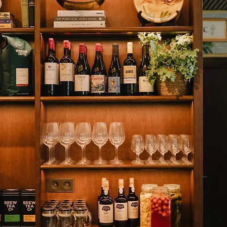 Wilde Porto, Clerigos Hotel