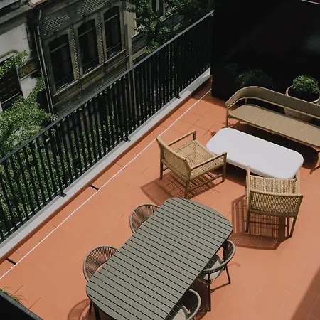 Wilde Porto, Clerigos 호텔 4*