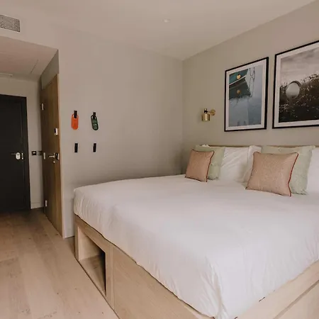 호텔 Wilde Porto, Clerigos 4*