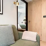 Wilde Porto, Clerigos 4*